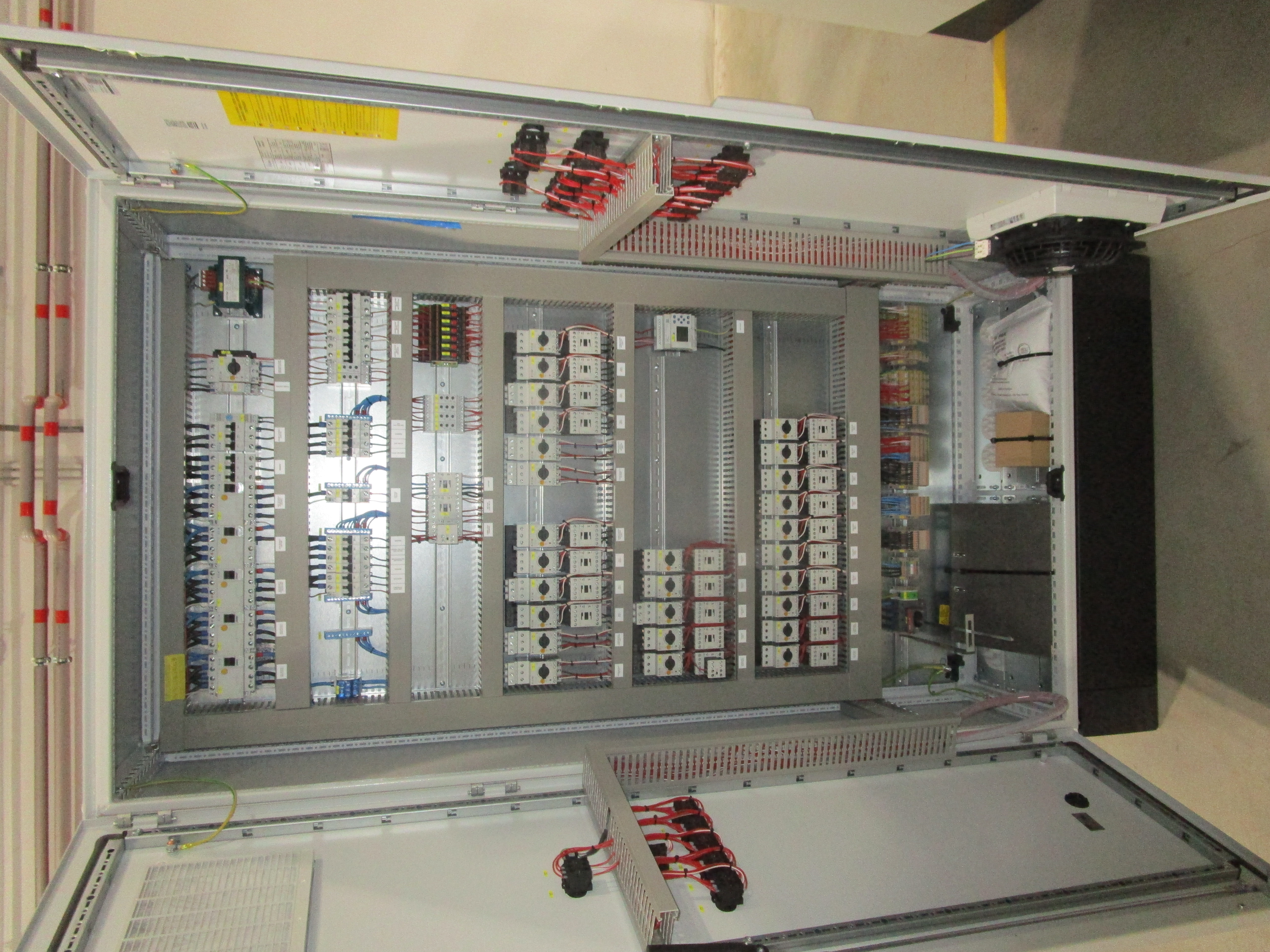 Control cabinet rearing house - UV-S680 2r/4t - Vento III ex